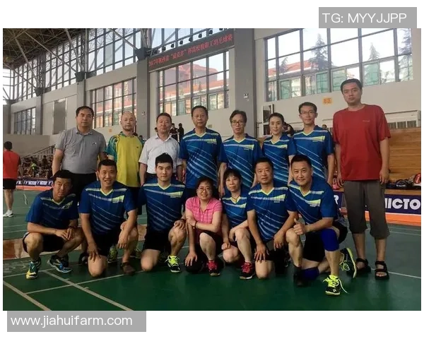 广州羽毛球队与武汉羽毛球队赛后技术分析与战术复盘探讨 广州羽毛球队与武汉羽毛球队赛后技术分析与战术复盘探讨