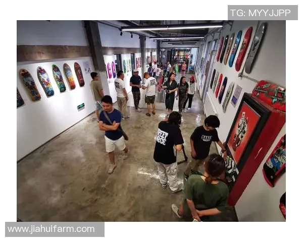 李强的滑板人生:在深度对话中探寻激情与梦想的交汇点 李强的滑板人生:在深度对话中探寻激情与梦想的交汇点